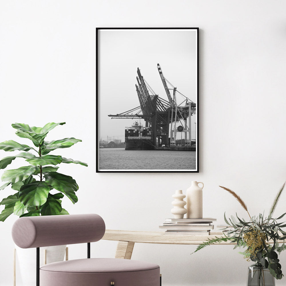 Hamburger Hafen - Schiff an Doc