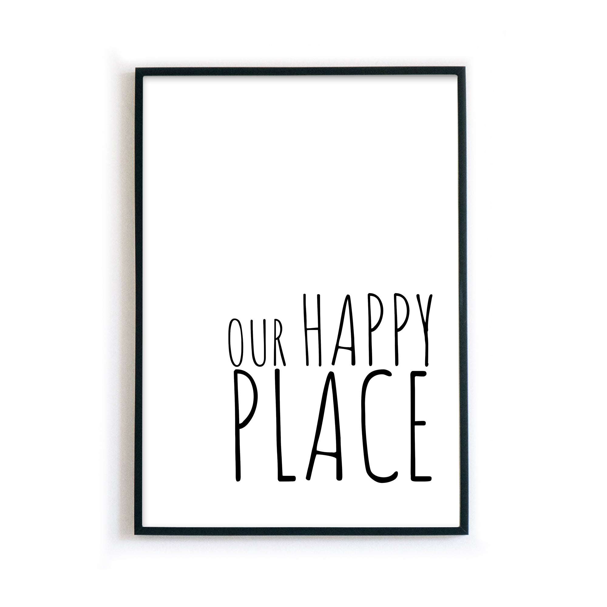 4one-pictrues-happy-place-wohnzimmer-poster-typo-schwarz-weiss-quotes-bild-a4-rahmen.jpg