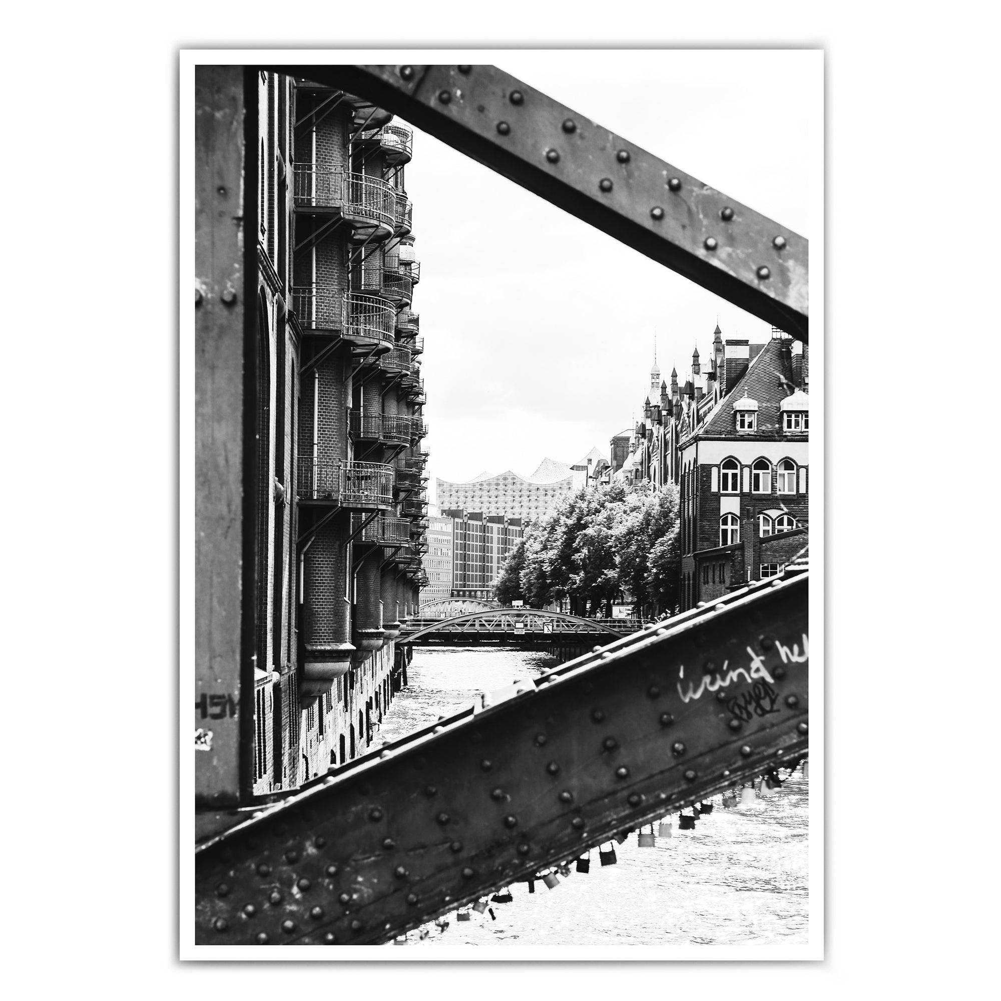 4one_pictures_hamburg_poster_schwarz_weiss_bild_city_stadt_hansestadt_speicherstadt.jpg