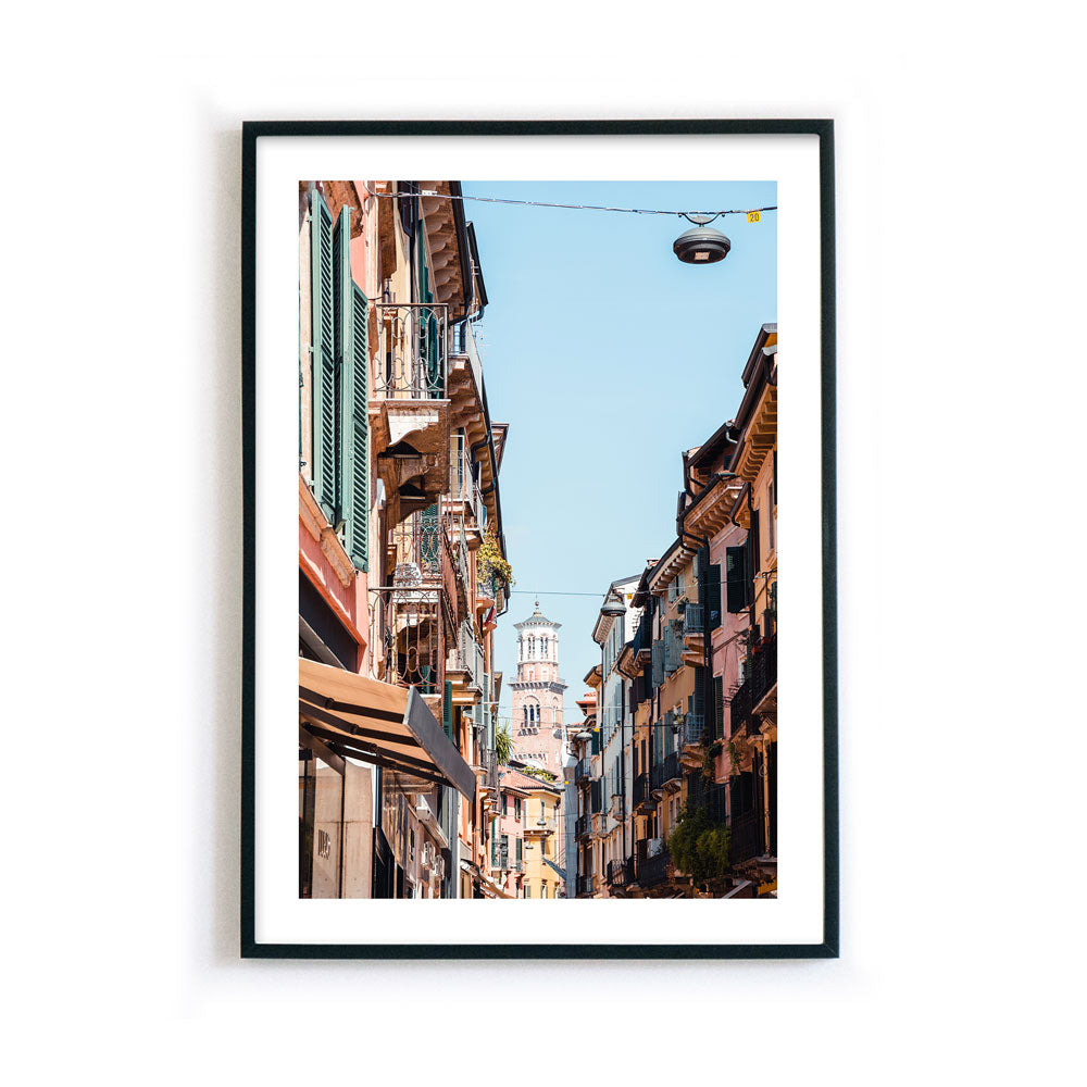 Blick durch Stadt in Italien Poster