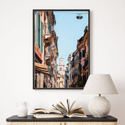 Blick durch Stadt in Italien Poster