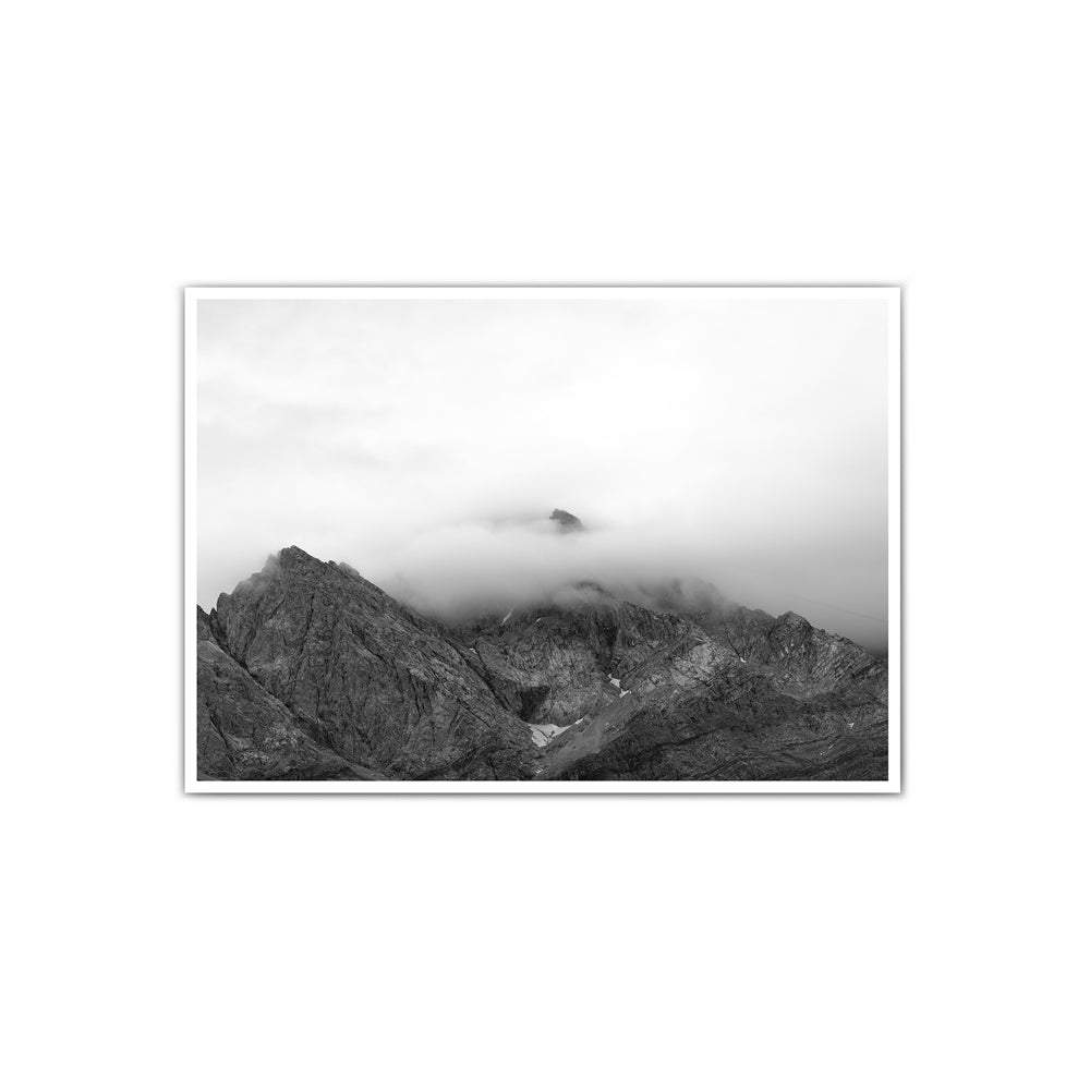 4one-pictures-poster-natur-berg-wolken-schwarz-weiss.jpg