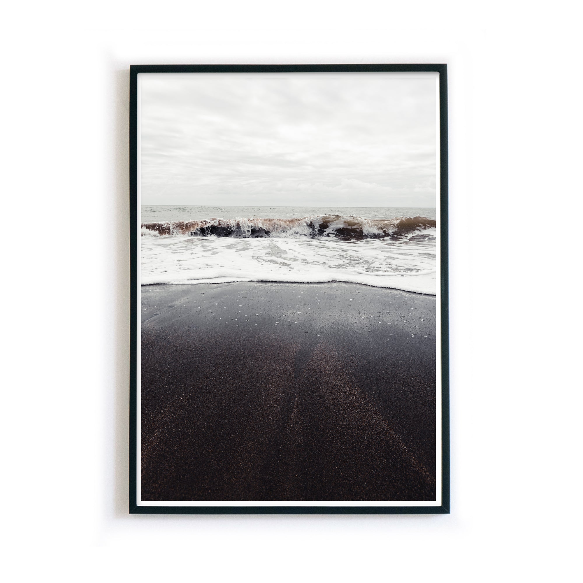 4one-Pictures-poster-natur-schwarz-weiss-strand-sand-wellen-meer-beach-bilderrahmen_48abdddc-80bb-4028-9bc6-4e1f98a085df.jpg