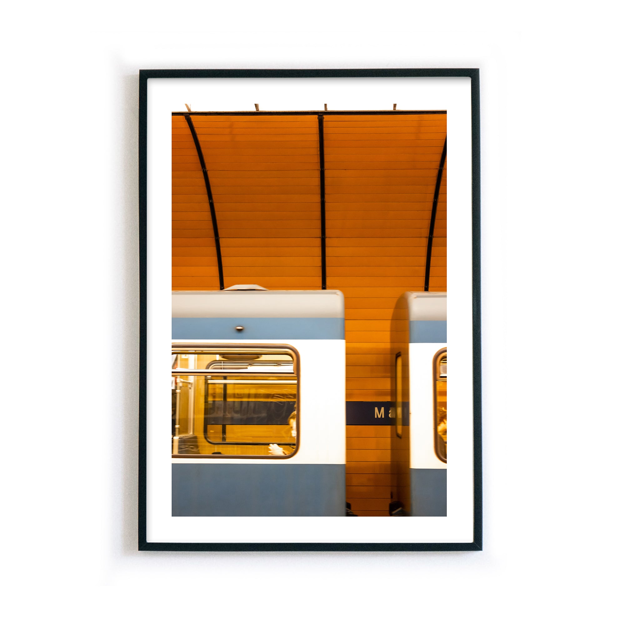 4one-pictures-muenchen-poster-a4-a3-a2-munich-bayern-geschenk-einzug-umzug-muenchen-orange-ubahn-retro-bilderrahmen.jpg