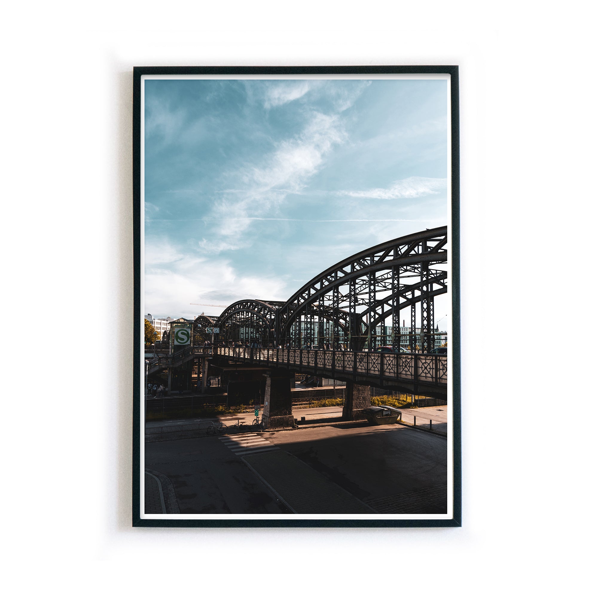 4one-pictures-poster-a4-a3-a2-munich-muc-muenchen-stadt-city-geschenk-hackerbruecke-retro-wanddeko-rahmen.jpg