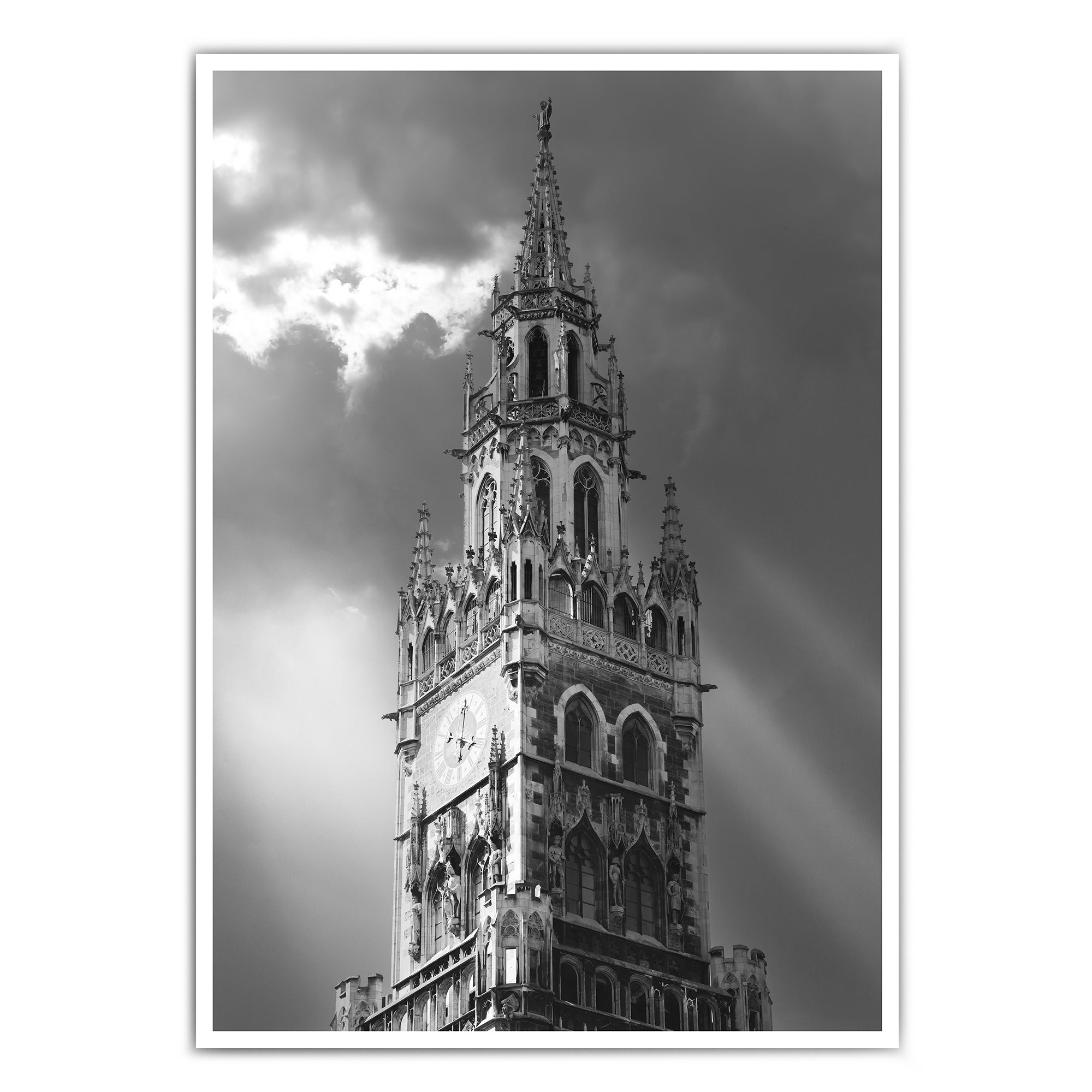 Clouds & Sun in Munich | München Bild