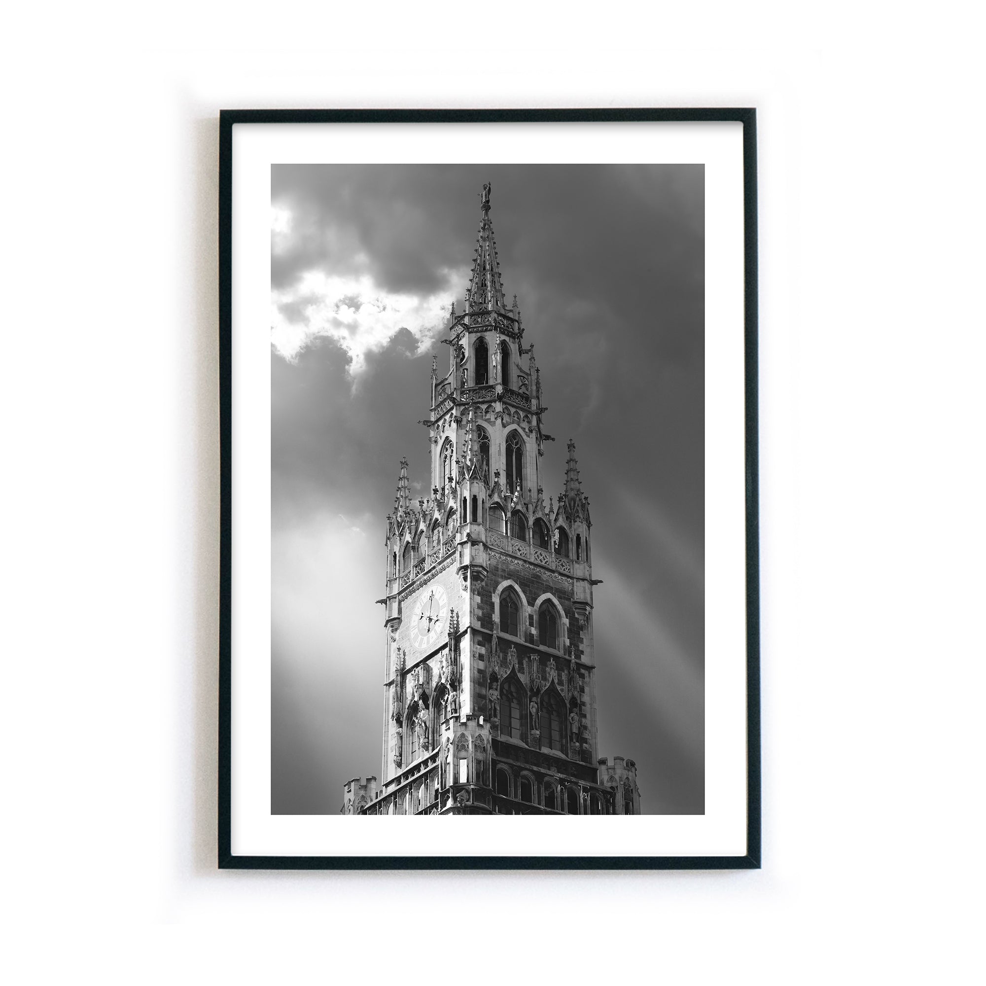 Clouds & Sun in Munich | München Bild