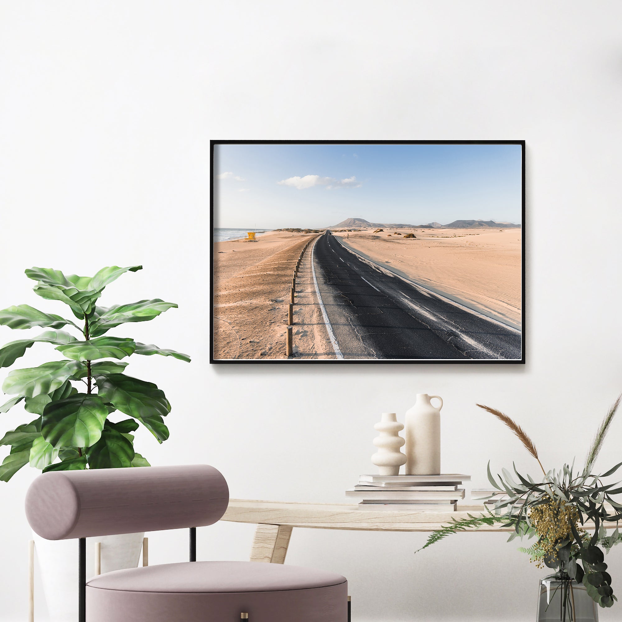 4one-pictures-poster-strand-meer-sand-urlaub-spanien-strasse-boho-beige-querformat-natur-bild-wohnzimmer-1.jpg