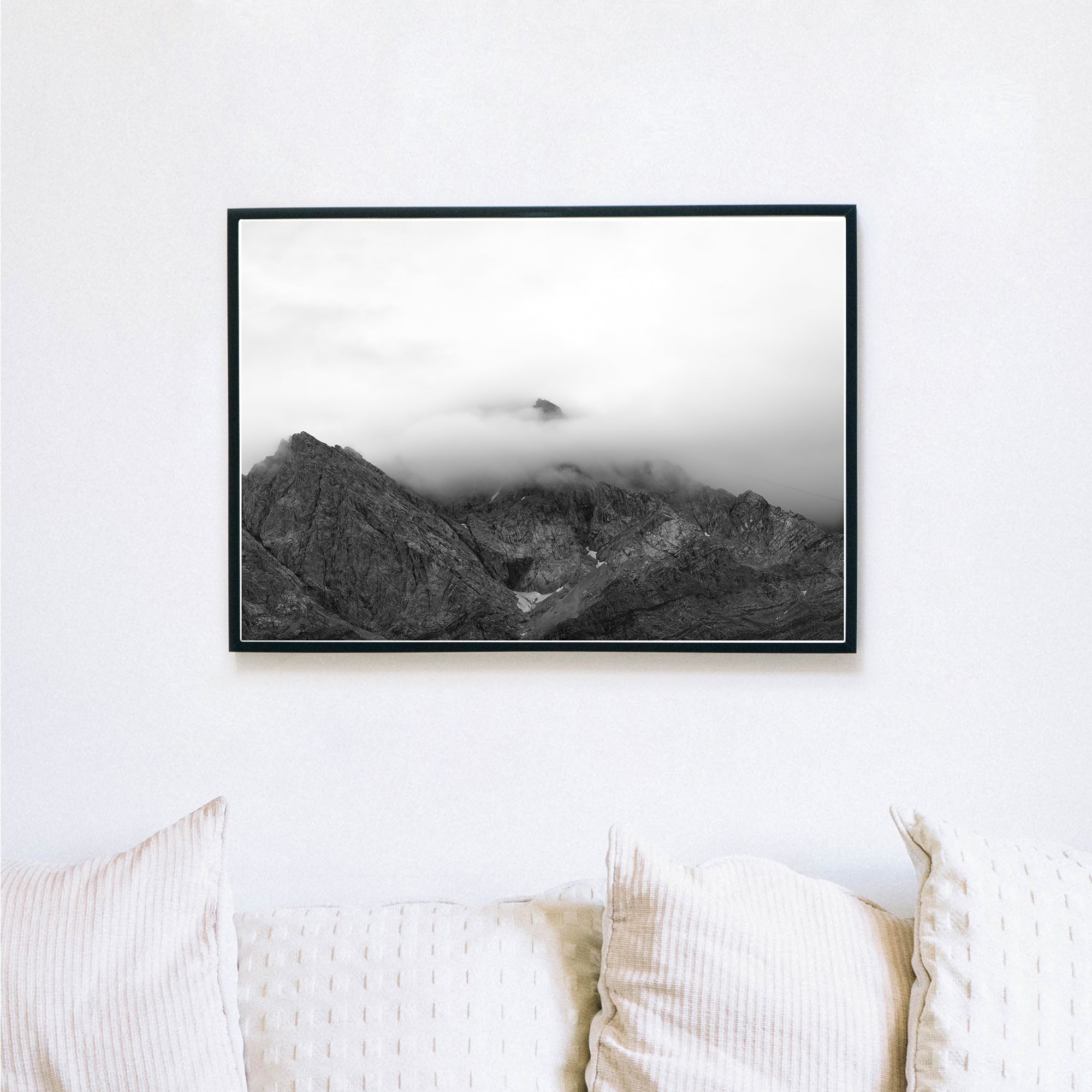 4onepictures_poster_wohnzimmer_natur_wald_berge_wolken_schwarz_weiss_zugspitze_querformat_sonne_a4_a3_a2_bild_rahmen-2.jpg